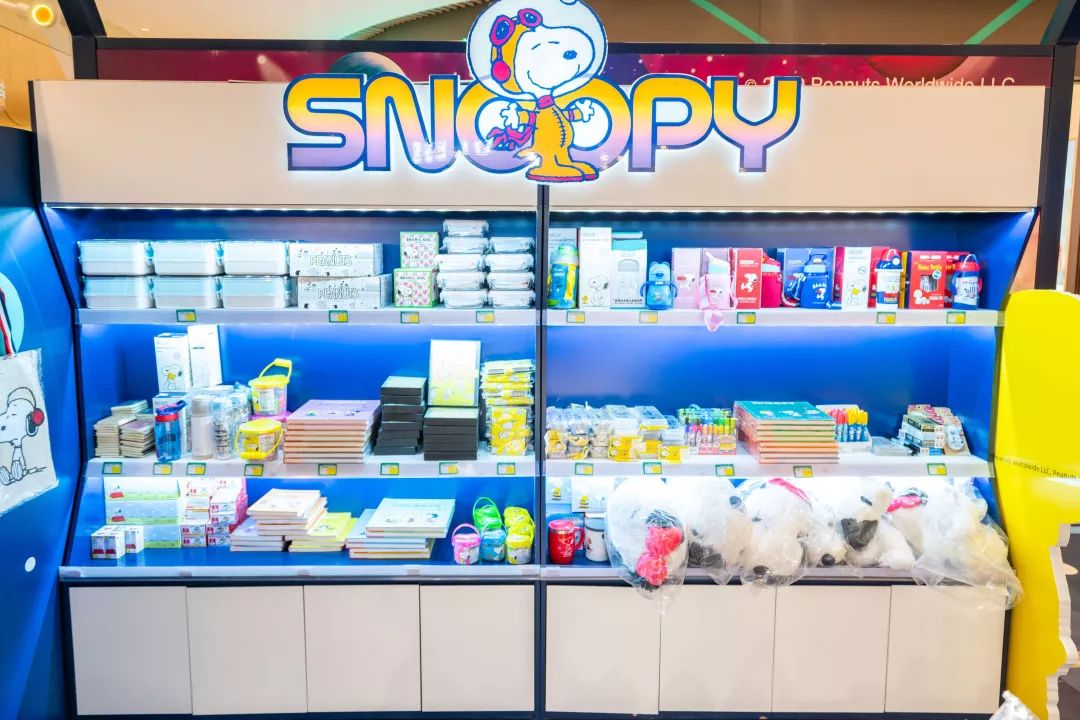 史努比主題快閃店陪我們一同開啟了“宇宙解壓之旅” - 第11張 - 會展活動策劃CCASY.COM 史努比主題快閃店陪我們一同開啟了“宇宙解壓之旅” - 第11張
