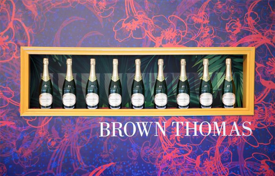 這個(gè)時(shí)尚峰會的花墻好美! - 第6張 - 會展活動策劃CCASY.COM 這個(gè)時(shí)尚峰會的花墻好美! - 第6張