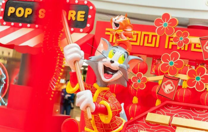 TOM&JERRY“密謀”的新春快閃店活動(dòng)悄然開始，帶著醒獅前來(lái)報(bào)道
