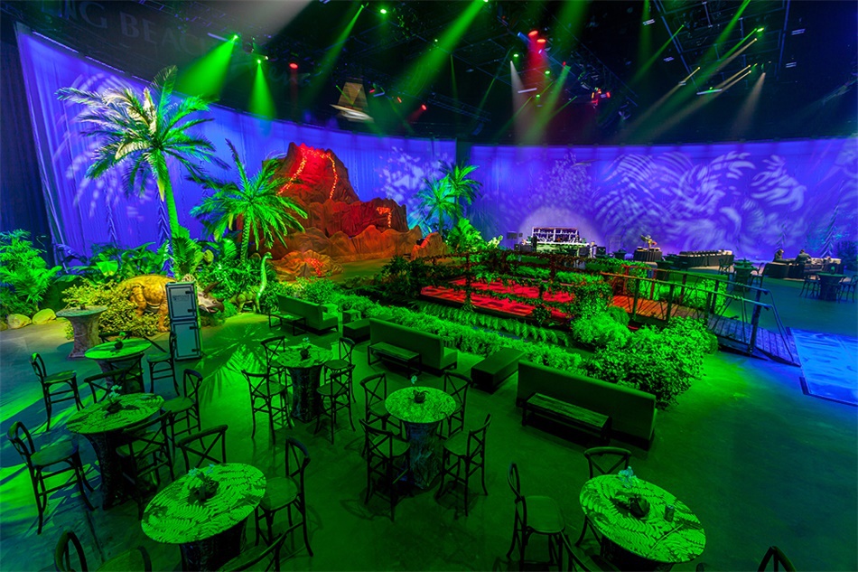 國(guó)潮年會(huì)策劃的另一種創(chuàng)意呈現(xiàn)形式:叢林式年會(huì)派對(duì) - 第17張 - 會(huì)展活動(dòng)策劃CCASY.COM 國(guó)潮年會(huì)策劃的另一種創(chuàng)意呈現(xiàn)形式:叢林式年會(huì)派對(duì) - 第17張