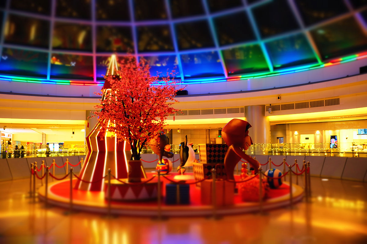 商場在做商業(yè)美陳設(shè)計(jì)時(shí)有什么攻略可以助力商場更好地吸引顧客注意力 - 第1張 - 會(huì)展活動(dòng)策劃CCASY.COM 商場在做商業(yè)美陳設(shè)計(jì)時(shí)有什么攻略可以助力商場更好地吸引顧客注意力 - 第1張