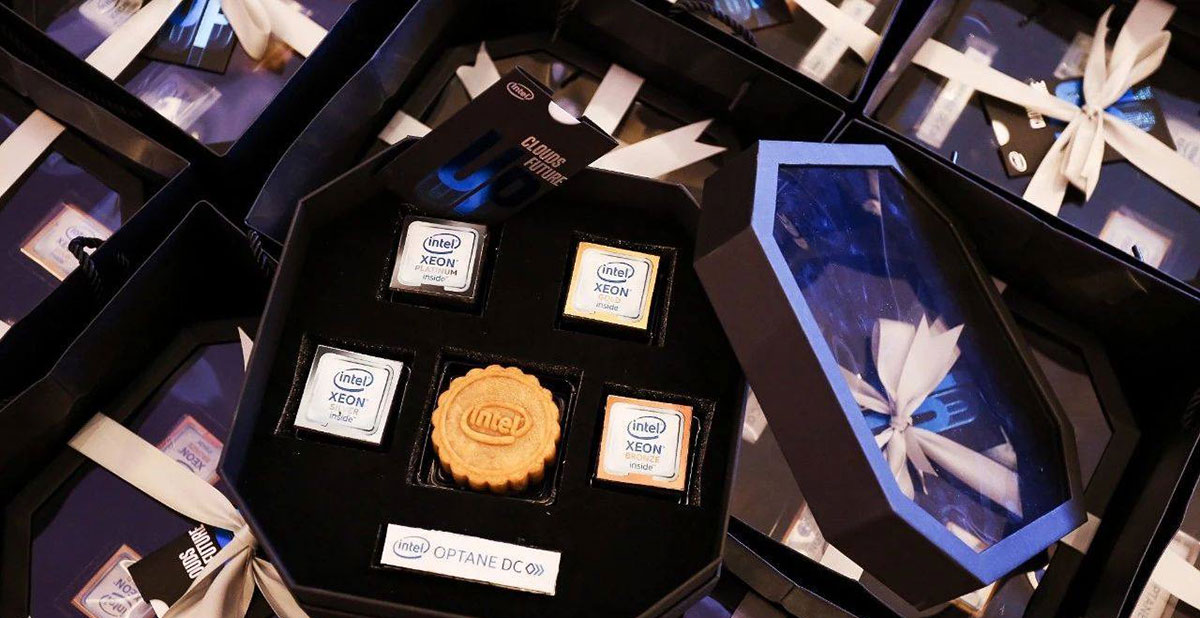 英特爾這個行業(yè)峰會策劃了直徑3米的透視鏡科技裝置 - 第17張 - 會展活動策劃CCASY.COM 英特爾這個行業(yè)峰會策劃了直徑3米的透視鏡科技裝置 - 第17張