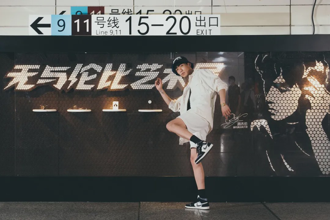 奧利奧真會玩，跨界展覽活動掀起一場地鐵里的特殊演唱會