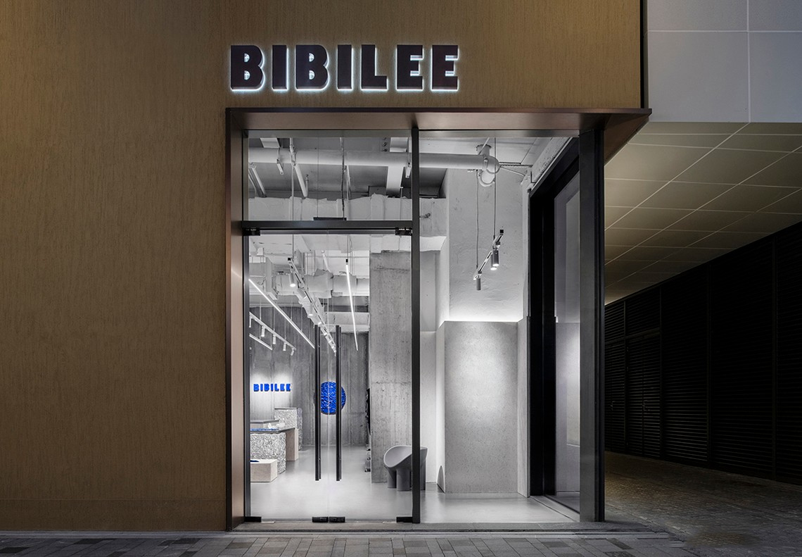 BIBILEE品牌快閃店展覽活動(dòng)的極簡空間賦予了區(qū)域新的生命 - 第2張 - 會(huì)展活動(dòng)策劃CCASY.COM BIBILEE品牌快閃店展覽活動(dòng)的極簡空間賦予了區(qū)域新的生命 - 第2張