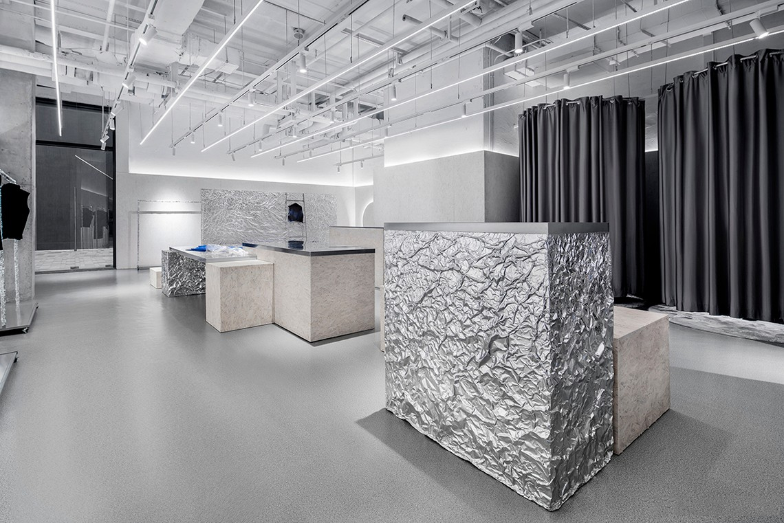 BIBILEE品牌快閃店展覽活動(dòng)的極簡空間賦予了區(qū)域新的生命 - 第6張 - 會(huì)展活動(dòng)策劃CCASY.COM BIBILEE品牌快閃店展覽活動(dòng)的極簡空間賦予了區(qū)域新的生命 - 第6張