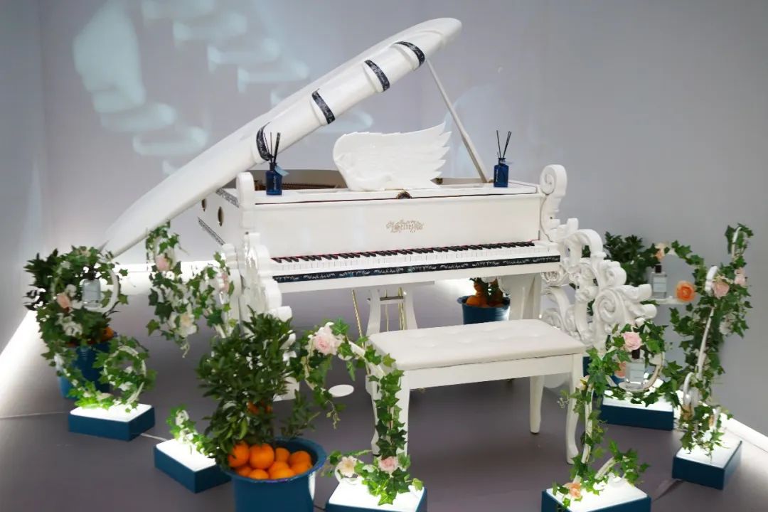 周同學(xué)二次元主題展覽活動策劃的8大主題空間上線就刷屏了 - 第14張 - 會展活動策劃CCASY.COM 周同學(xué)二次元主題展覽活動策劃的8大主題空間上線就刷屏了 - 第14張