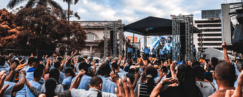 公司年會(huì)活動(dòng)策劃舞臺(tái)搭建考慮因素 - 第1張 - 會(huì)展活動(dòng)策劃CCASY.COM 公司年會(huì)活動(dòng)策劃舞臺(tái)搭建考慮因素 - 第1張