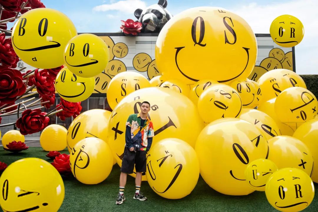 KEEP SMILING笑臉聯(lián)名藝術(shù)展覽活動(dòng)策劃意義讓人暖心 - 第23張 - 會(huì)展活動(dòng)策劃CCASY.COM KEEP SMILING笑臉聯(lián)名藝術(shù)展覽活動(dòng)策劃意義讓人暖心 - 第23張