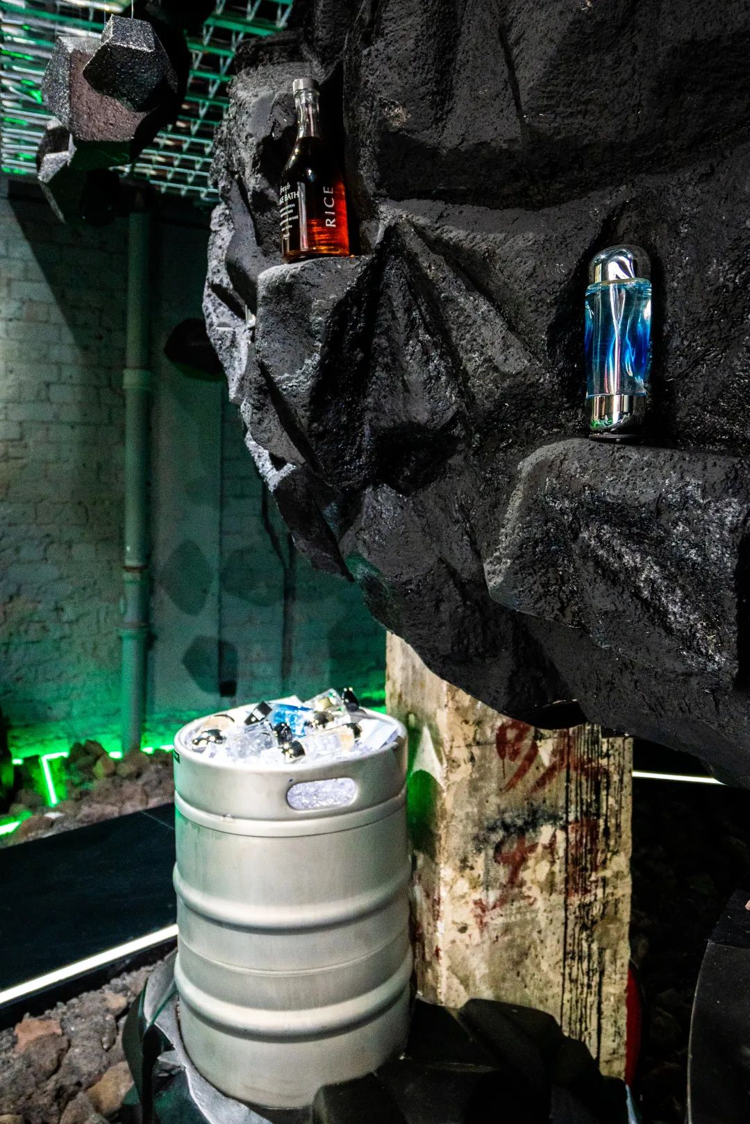 賽博朋克的快閃活動策劃要你欣賞星球墜入地球的平行宇宙世界 - 第19張 - 會展活動策劃CCASY.COM 賽博朋克的快閃活動策劃要你欣賞星球墜入地球的平行宇宙世界 - 第19張