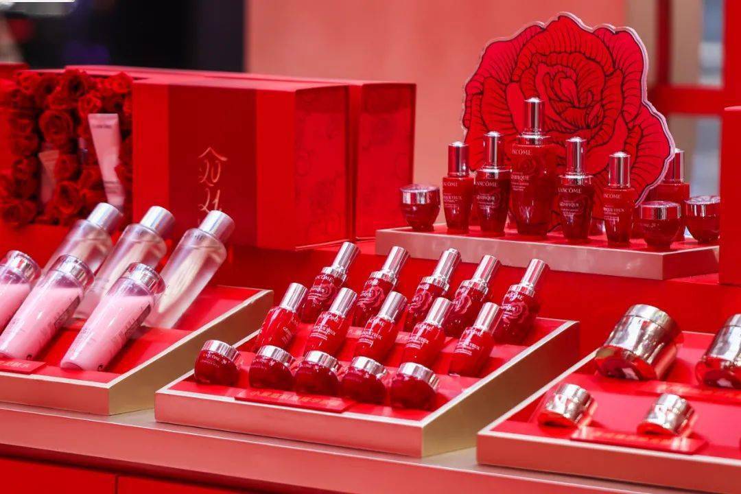 「蘭蔻新春游園會」活動策劃的創(chuàng)意描繪滿滿都是中國年元素 - 第22張 - 會展活動策劃CCASY.COM 「蘭蔻新春游園會」活動策劃的創(chuàng)意描繪滿滿都是中國年元素 - 第22張