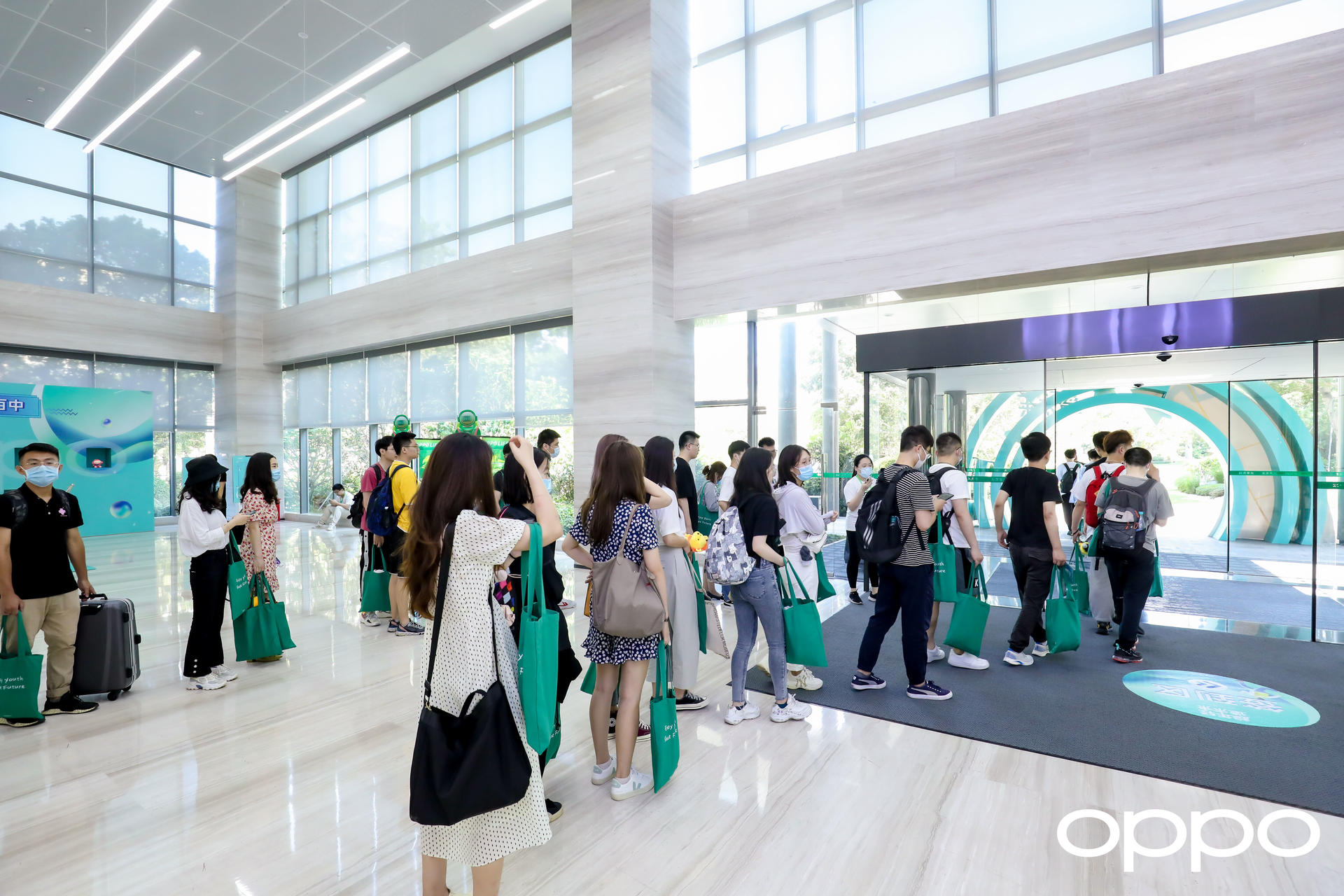 「趁年輕 造未來」OPPO校園招聘員工入職儀式活動(dòng)策劃格外青春 - 第29張 - 會(huì)展活動(dòng)策劃CCASY.COM 「趁年輕 造未來」OPPO校園招聘員工入職儀式活動(dòng)策劃格外青春 - 第29張