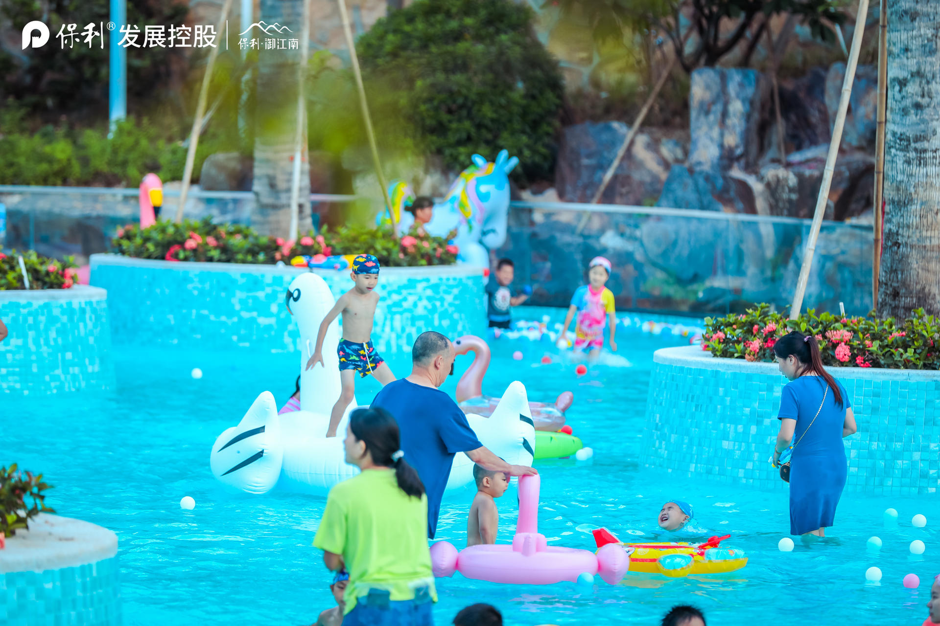 吱吱趣玩 FUN樂(lè)一夏主題嘉年華活動(dòng)策劃的水上運(yùn)動(dòng)太清爽一夏了 - 第29張 - 會(huì)展活動(dòng)策劃CCASY.COM 吱吱趣玩 FUN樂(lè)一夏主題嘉年華活動(dòng)策劃的水上運(yùn)動(dòng)太清爽一夏了 - 第29張