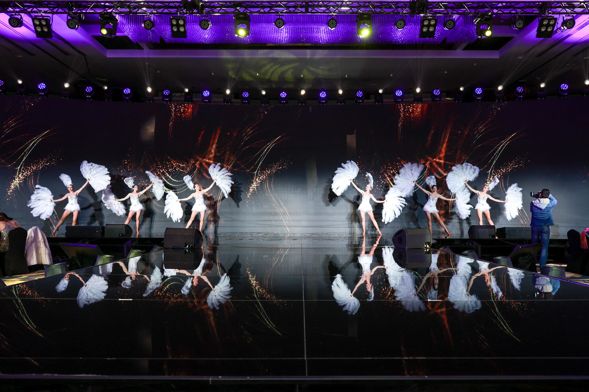 超凡女性成就計(jì)劃年度盛典活動策劃仿佛舊上海的十里洋場 - 第43張 - 會展活動策劃CCASY.COM 超凡女性成就計(jì)劃年度盛典活動策劃仿佛舊上海的十里洋場 - 第43張