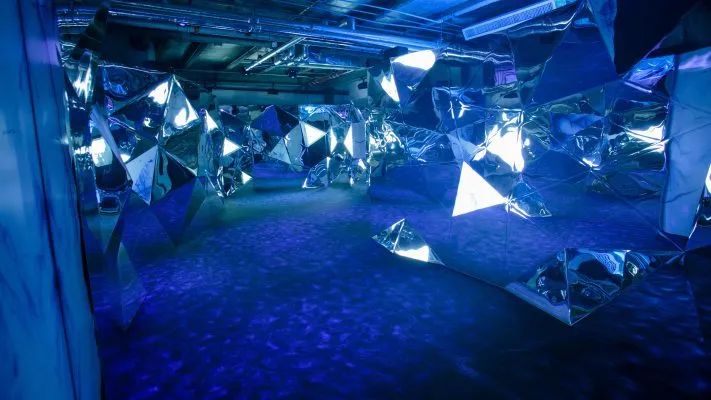 白朗蜂冰川期間限定活動(dòng)策劃帶你展開一趟刺激難忘的冰川歷奇之旅 - 第4張 - 會(huì)展活動(dòng)策劃CCASY.COM 白朗蜂冰川期間限定活動(dòng)策劃帶你展開一趟刺激難忘的冰川歷奇之旅 - 第4張