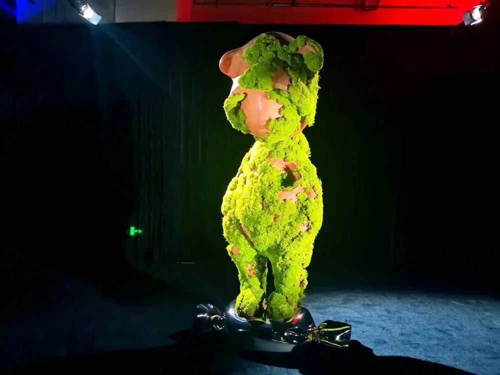 “OutSad — 悲傷之外”當(dāng)代潮流藝術(shù)作品展覽活動策劃在多領(lǐng)域創(chuàng)作演繹