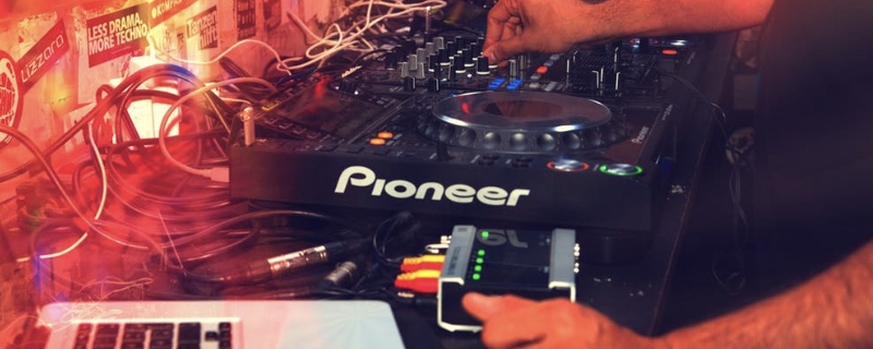 區(qū)分企業(yè)宣傳片好壞的要點 - 第1張 - 會展活動策劃CCASY.COM 區(qū)分企業(yè)宣傳片好壞的要點 - 第1張