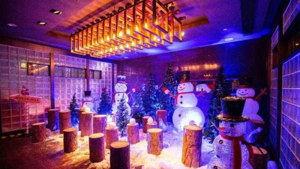 圣誕禮的溫暖盡在這個圣誕創(chuàng)意市集和圣誕派對里，圣誕美陳設(shè)計也是瘋狂點贊哦