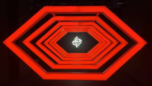 你相信有平行宇宙中的另一個(gè)你存在嗎？讓這個(gè)藝術(shù)主題展告訴你答案吧！