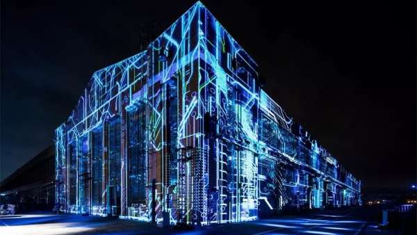 用一艘老式的船作為發(fā)布會及晚宴場地，一場引人入勝的體驗正式開始了｜態(tài)度有腔調(diào)