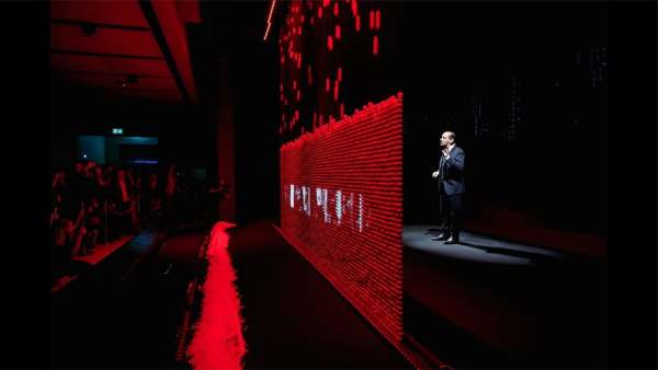 百歲周年慶典活動(dòng)安排在有歷史意義的博物館舉行，可見(jiàn)地位之重