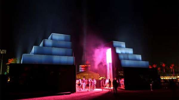 在音樂(lè)節(jié)活動(dòng)上策劃的藝術(shù)裝置，其互動(dòng)體驗(yàn)感讓觀眾嗨到爆