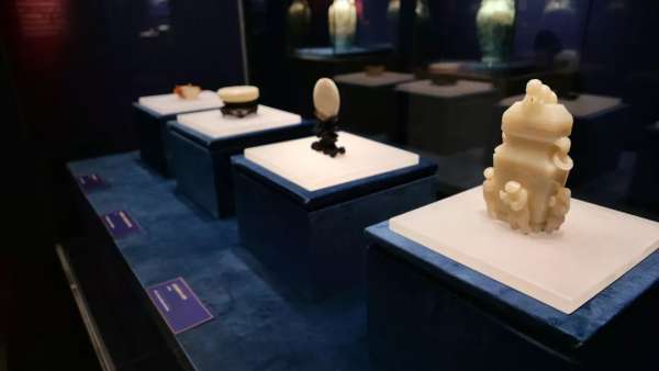 用一場文物主題展覽活動再現(xiàn)清晚期宮廷的奢華生活