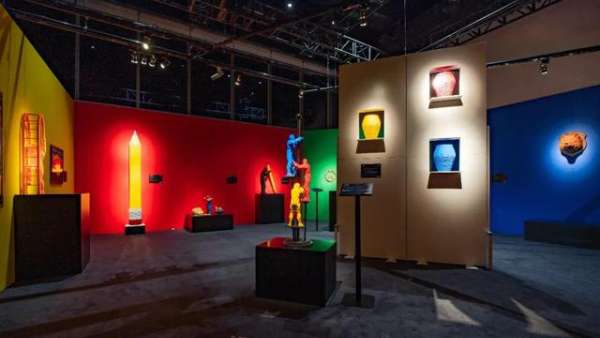 積木打造的當(dāng)代藝術(shù)展覽活動(dòng)開SHOW了，帶你解鎖他與積木的淵源