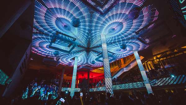 綜合光和聲音的周年慶典活動，策劃創(chuàng)意基于四個主要元素