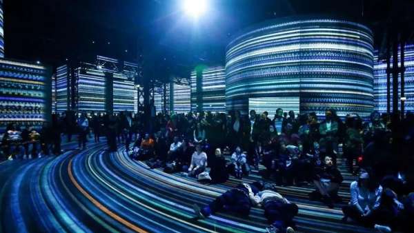 沉浸式光影展覽活動，帶你體驗五層不同層次的基本光之旅