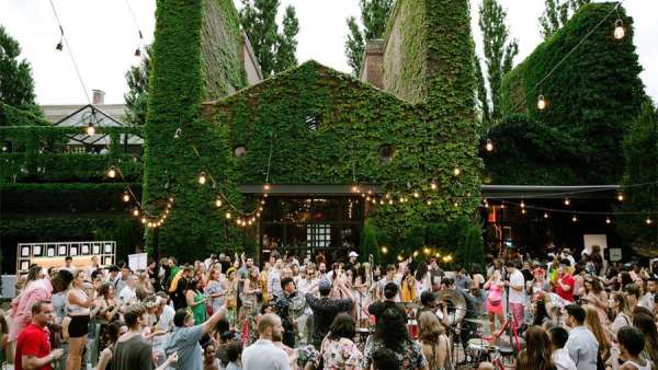 要暢飲雞尾酒，那就來(lái)紐約“秘密之夏”的雞尾酒會(huì)活動(dòng)