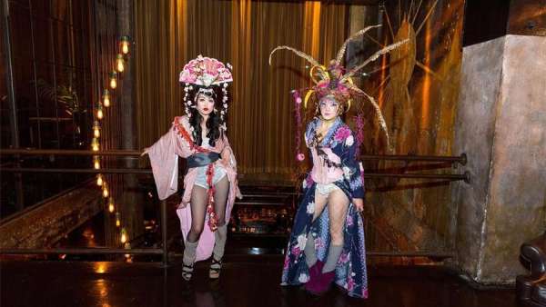 資生堂把派對活動場地安排在了地下，整場活動也顯得熠熠生輝