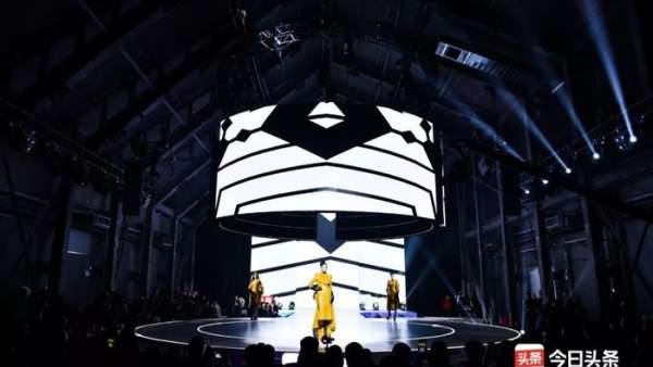 時尚慶典活動的國潮T臺秀壓軸亮相，盡顯國范美感