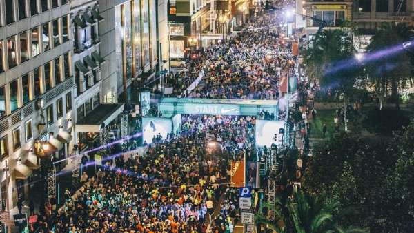 這場(chǎng)半程女子馬拉松活動(dòng)策劃吸引了各大品牌提供各種體驗(yàn)式活動(dòng)