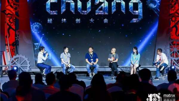 這場周年慶典的音樂節(jié)活動簡直神化了，驚現(xiàn)惡劣場地里的愛馬仕