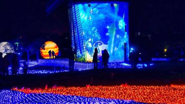 看看這場“耕耘”在大地上的燈光秀活動(dòng)吧，感受春回大地的喜悅