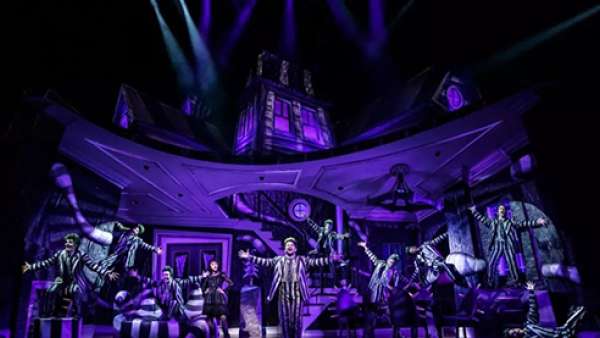 舞臺美學(xué)如何挑戰(zhàn)熒幕經(jīng)典，看看這場舞臺劇演出活動便知曉