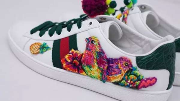 南非設(shè)計師的作品展覽活動驚呆了小伙伴，“繪畫”方式用的竟是刺激