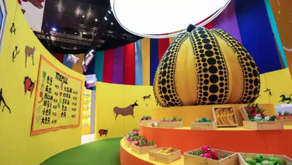 瘋狂藝術(shù)超市快閃店展覽活動把保鮮問題解決了，重點(diǎn)是很粉嫩哦