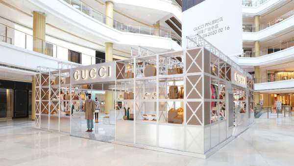 TA用快閃店活動的形式，并結(jié)合沉浸式數(shù)字互動打造了全新購物體驗