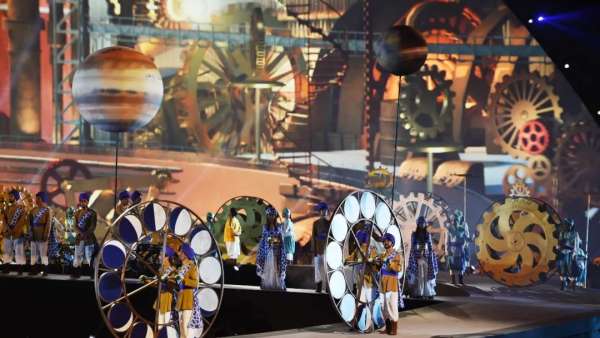 傳播友誼、團(tuán)結(jié)與和諧才是這屆運(yùn)動(dòng)會(huì)慶典活動(dòng)的崇高目標(biāo)