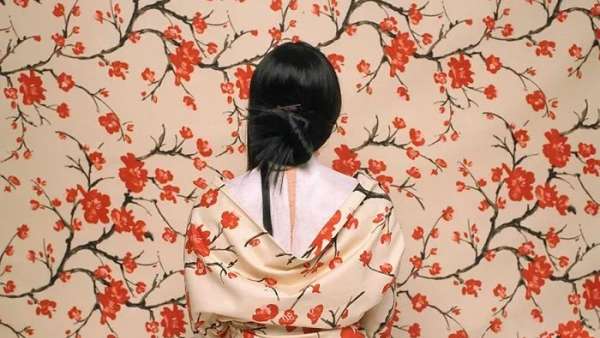 攝影、繪畫(huà)、行為藝術(shù)融為一體的藝術(shù)會(huì)展活動(dòng)驚呆了大眾的視線(xiàn)