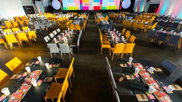 宜家風(fēng)的峰會(huì)展覽活動(dòng)追求的是舒適度吧，整體效果夠贊