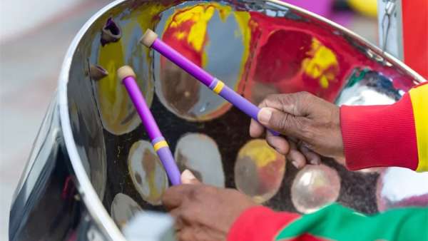 假日派對活動也可多樣化，辦公頂樓也能花樣多多