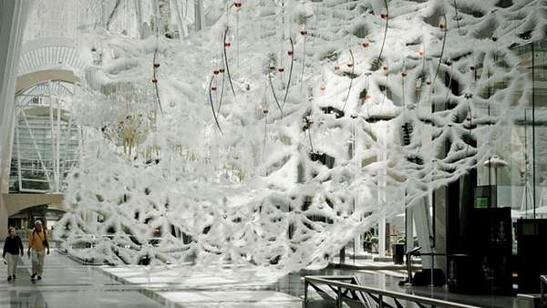 實時音樂與視覺特效呈現的沉浸式展覽活動訴說著各種海洋關聯