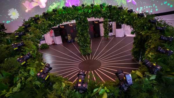 開(kāi)業(yè)慶典活動(dòng)策劃創(chuàng)意來(lái)源于當(dāng)?shù)仫L(fēng)俗，一場(chǎng)花卉活動(dòng)全新面世