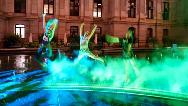 以光為契機(jī)，藝術(shù)展覽活動(dòng)讓夏日的美夢(mèng)這般延長(zhǎng)