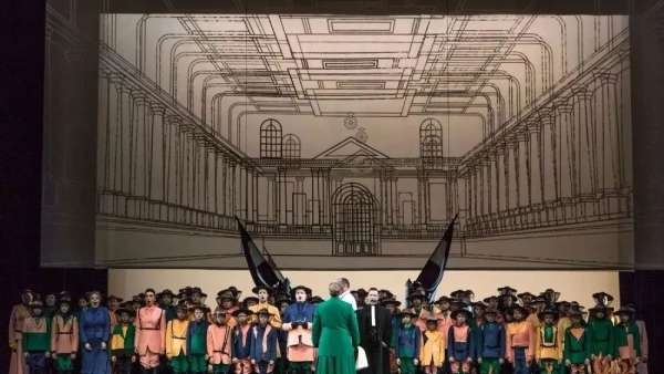 用舞美設(shè)計詮釋每場活動策劃的故事內(nèi)容，她做的就很好