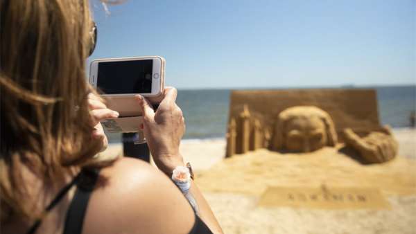 神奇的沙雕形象旨在推廣電影的上映，推廣慶?；顒?dòng)策劃亮點(diǎn)也是栩栩如生