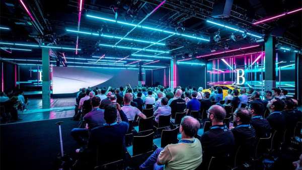 體驗(yàn)培訓(xùn)展覽活動(dòng)以“開(kāi)放式校園”體驗(yàn)式培訓(xùn)會(huì)議留下了不一樣的印記