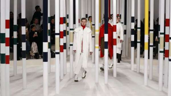 2020全新時(shí)裝展覽活動(dòng)閃亮登場(chǎng)，藝術(shù)設(shè)計(jì)的更是一席另類(lèi)的盛宴